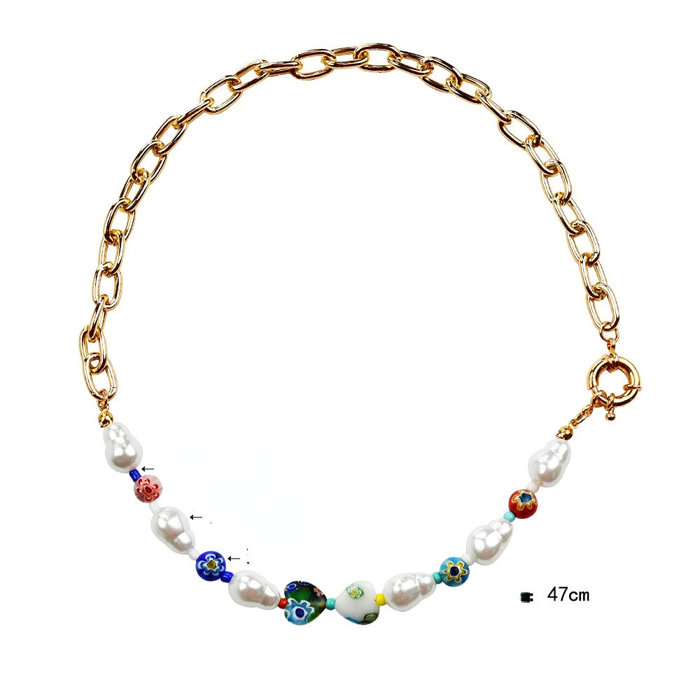 Venta al por mayor collar de clavícula de perlas de vidrio de pétalos de margaritas pequeños coloridos